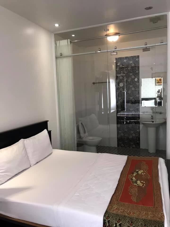 Khach San Le Hang Long Xuyên Kültér fotó